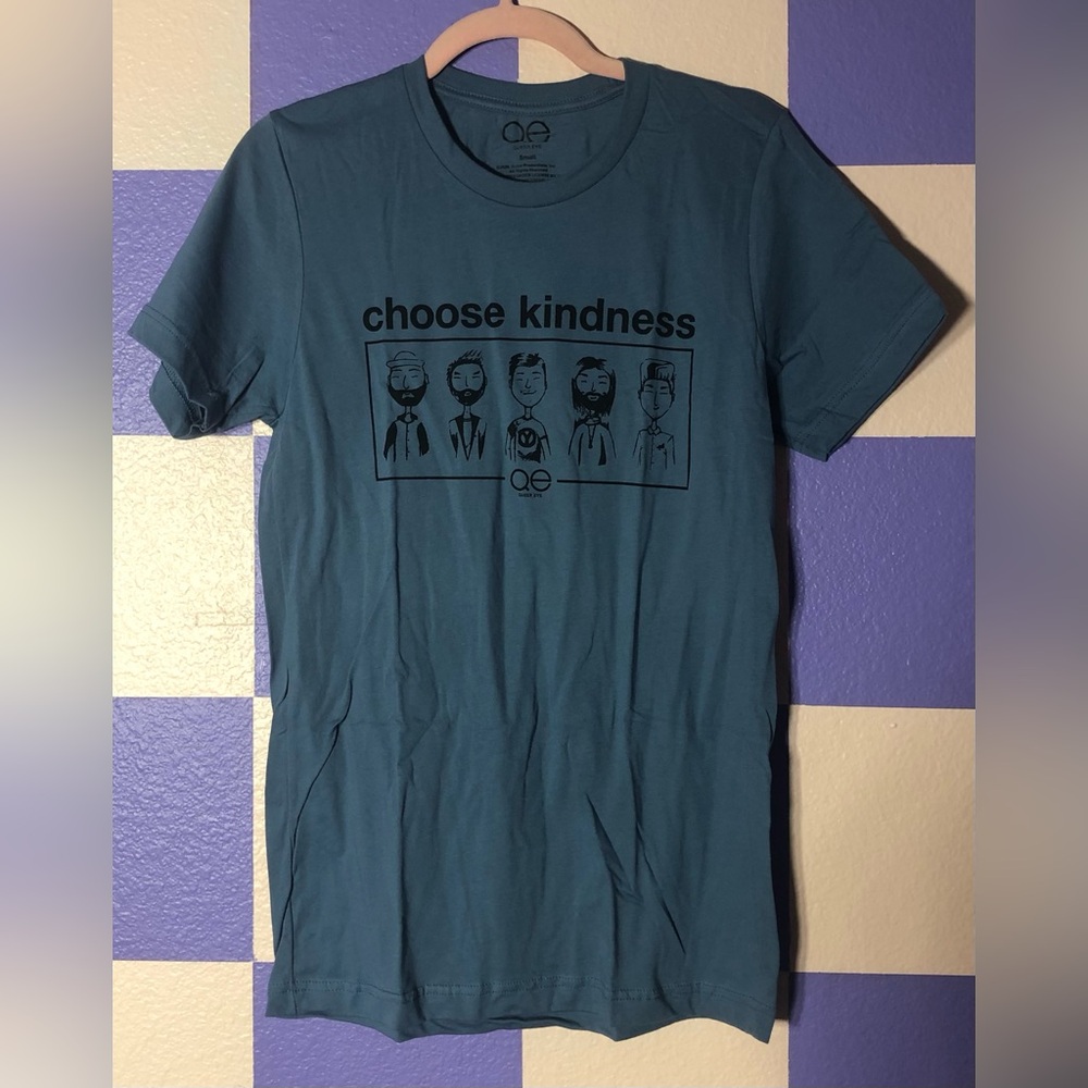 NWT Queer Eye Official Merch Choose Kindness Cast Blue Tee